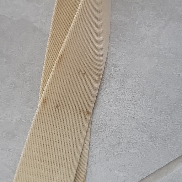 Lily Bloom Floral Fiesta Cameron Crossbody Bag with built-in Padded Tablet Case. - Picture 8 of 8